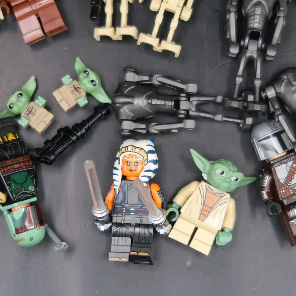 Lego Minifigure Lot Of 24 Minifigs Star Wars Clone Trooper Storm Trooper Yoda